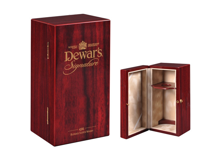 Premium wooden boxes for high-end whiskey enthusiasts